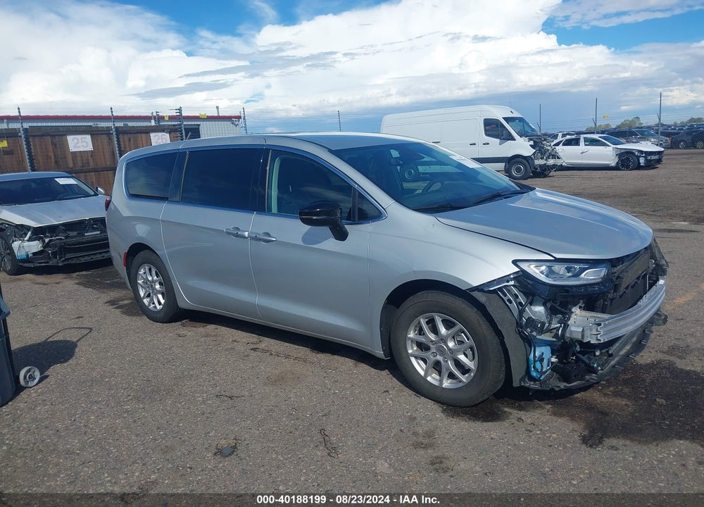 2024 CHRYSLER PACIFICA TOURING L VIN: 2C4RC1BGXRR146178