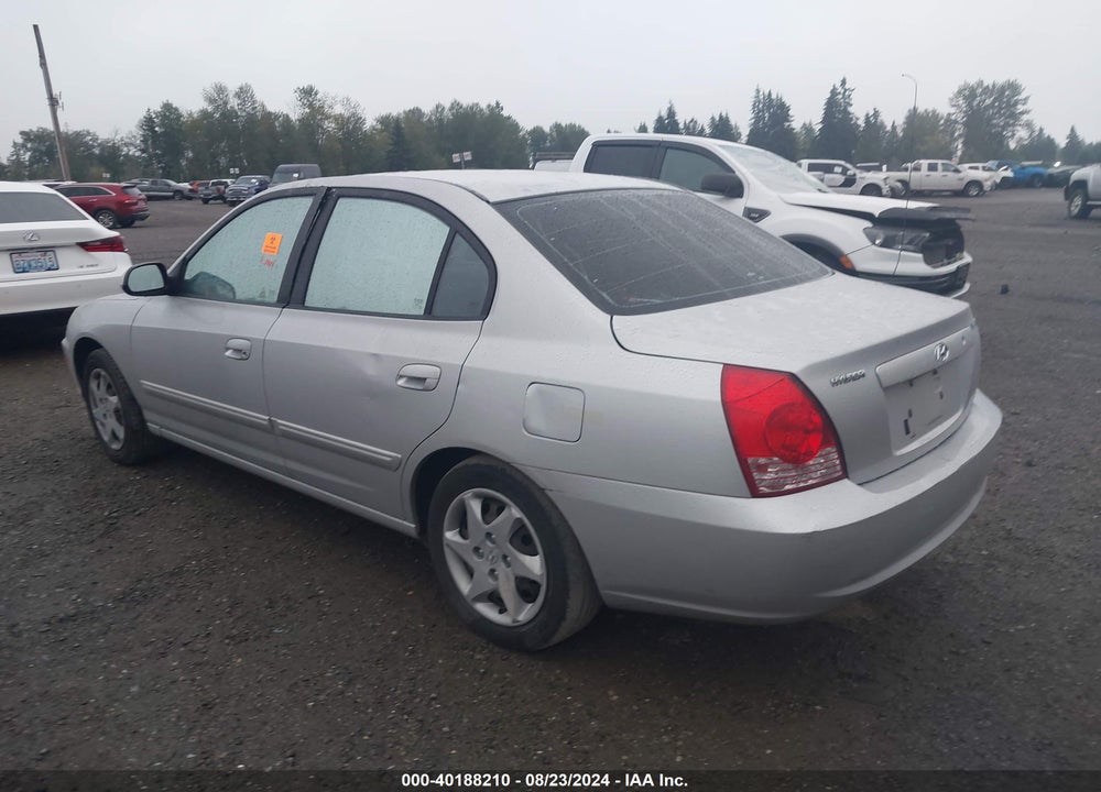 2005 HYUNDAI ELANTRA VIN: KMHDN46D25U931924