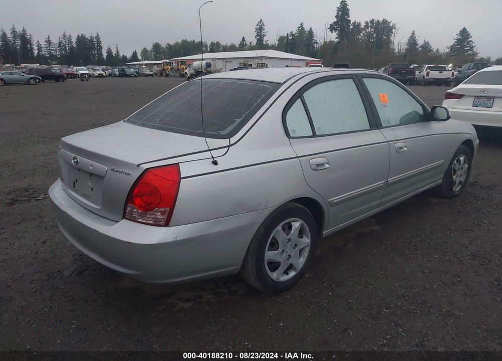 2005 HYUNDAI ELANTRA VIN: KMHDN46D25U931924