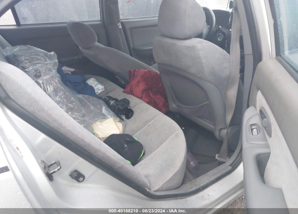 2005 HYUNDAI ELANTRA VIN: KMHDN46D25U931924
