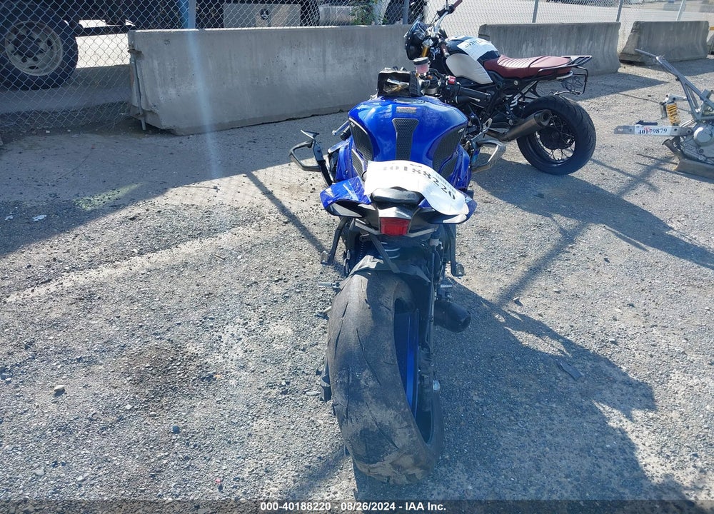 2024 YAMAHA YZFR1 VIN: JYARN66E9RA004243