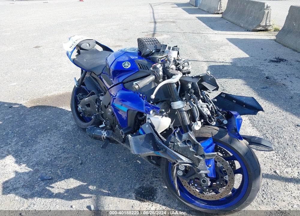 2024 YAMAHA YZFR1 VIN: JYARN66E9RA004243