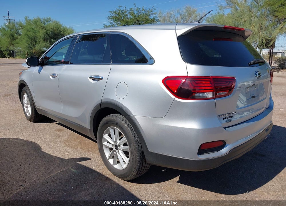 2019 KIA SORENTO 3.3L LX VIN: 5XYPGDA52KG564340