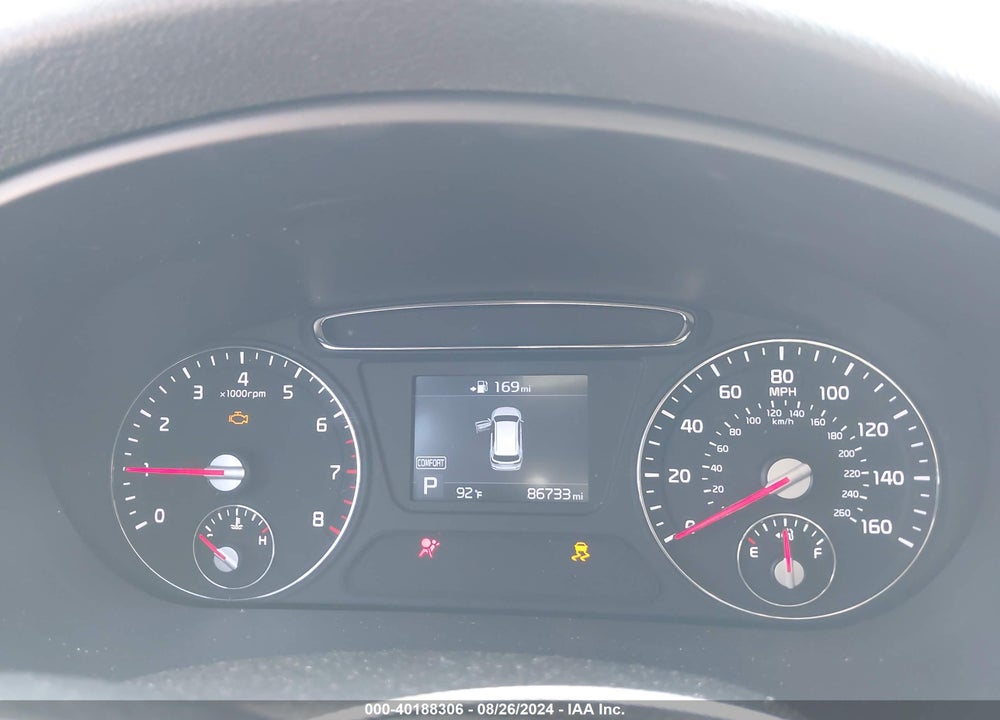 2019 KIA SORENTO 2.4L L VIN: 5XYPG4A34KG597161