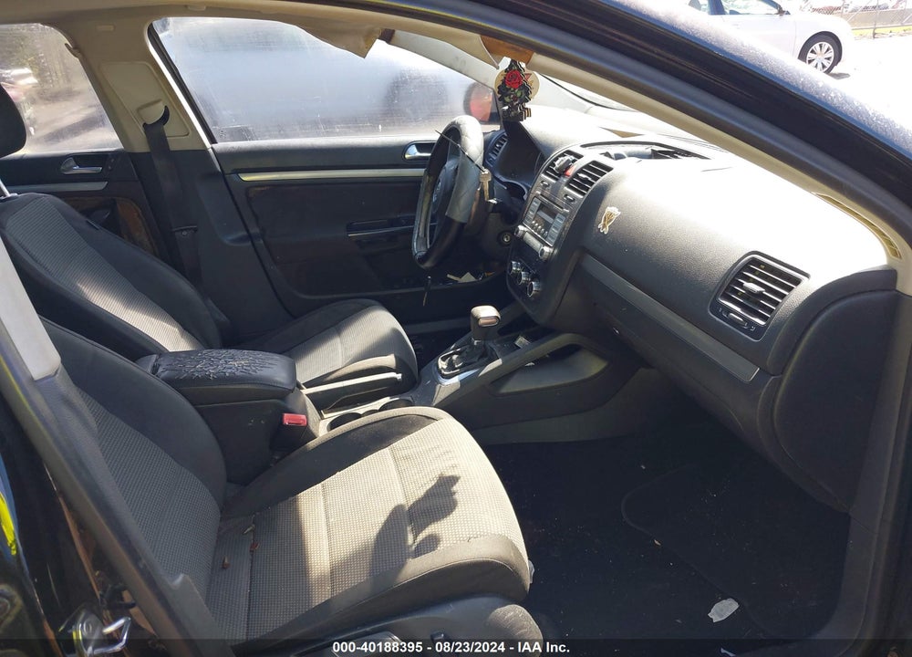 2010 VOLKSWAGEN JETTA S VIN: 3VWJX8AJ3AM050909