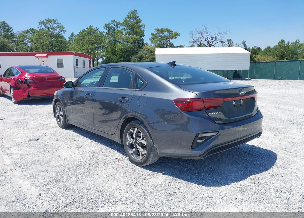 2021 KIA FORTE LXS VIN: 3KPF24ADXME381074