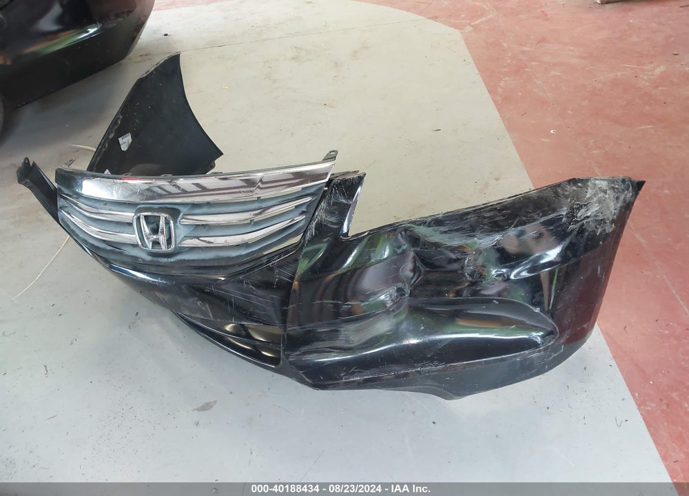 2012 HONDA ACCORD 2.4 EX-L VIN: 1HGCP2F83CA195058