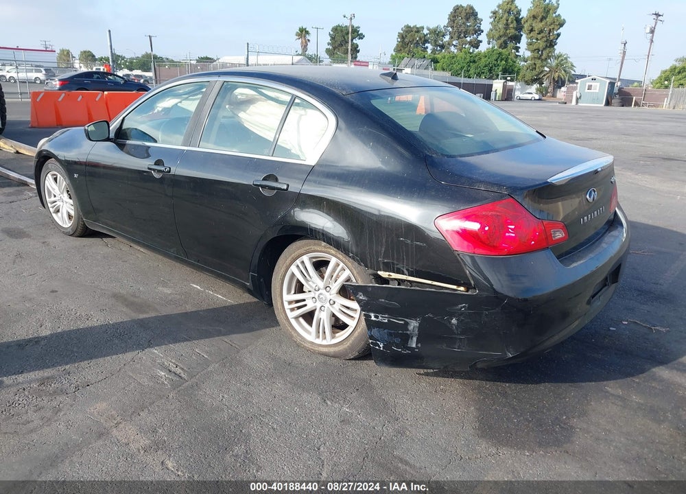 2015 INFINITI Q40 VIN: JN1CV6AP8FM503647
