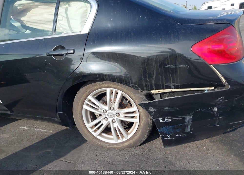 2015 INFINITI Q40 VIN: JN1CV6AP8FM503647