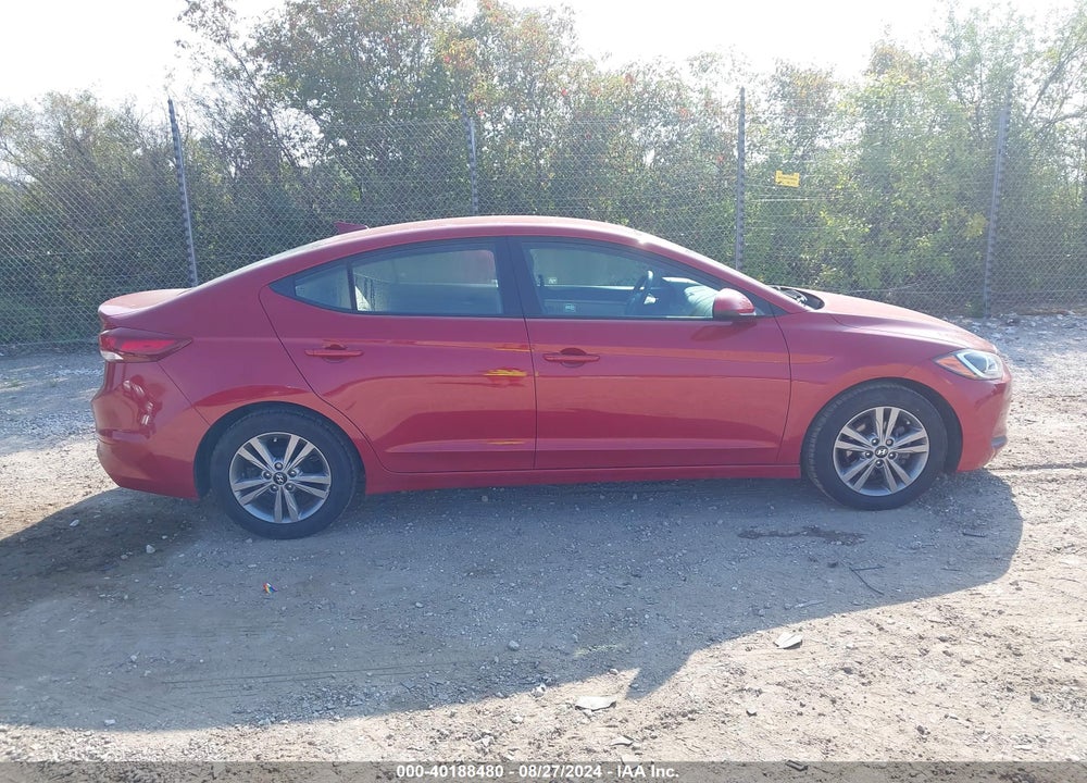 2017 HYUNDAI ELANTRA SE VIN: KMHD84LF0HU427695