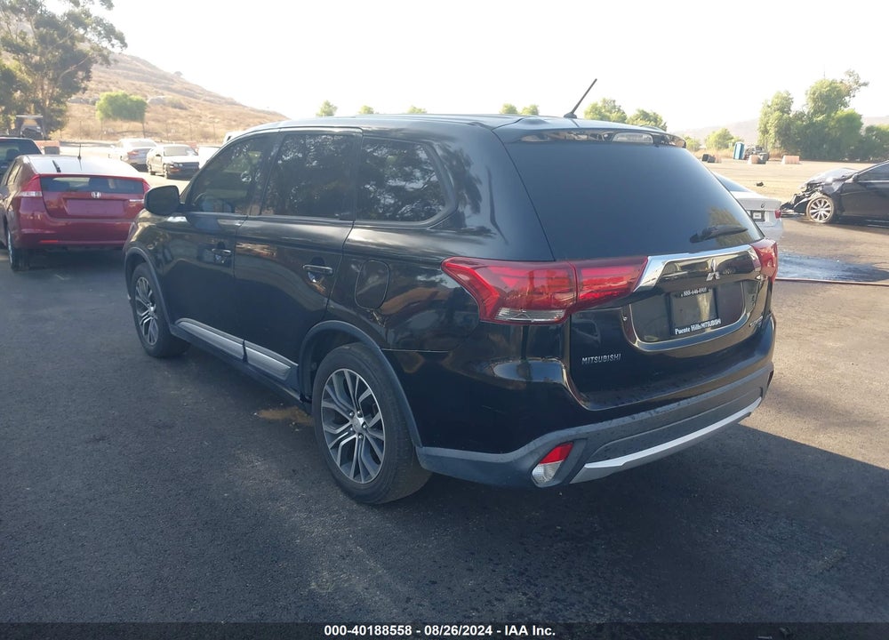 2016 MITSUBISHI OUTLANDER SE VIN: JA4AD3A35GZ003740