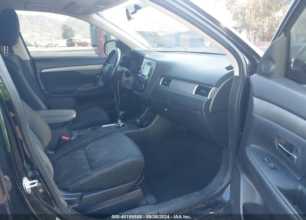 2016 MITSUBISHI OUTLANDER SE VIN: JA4AD3A35GZ003740