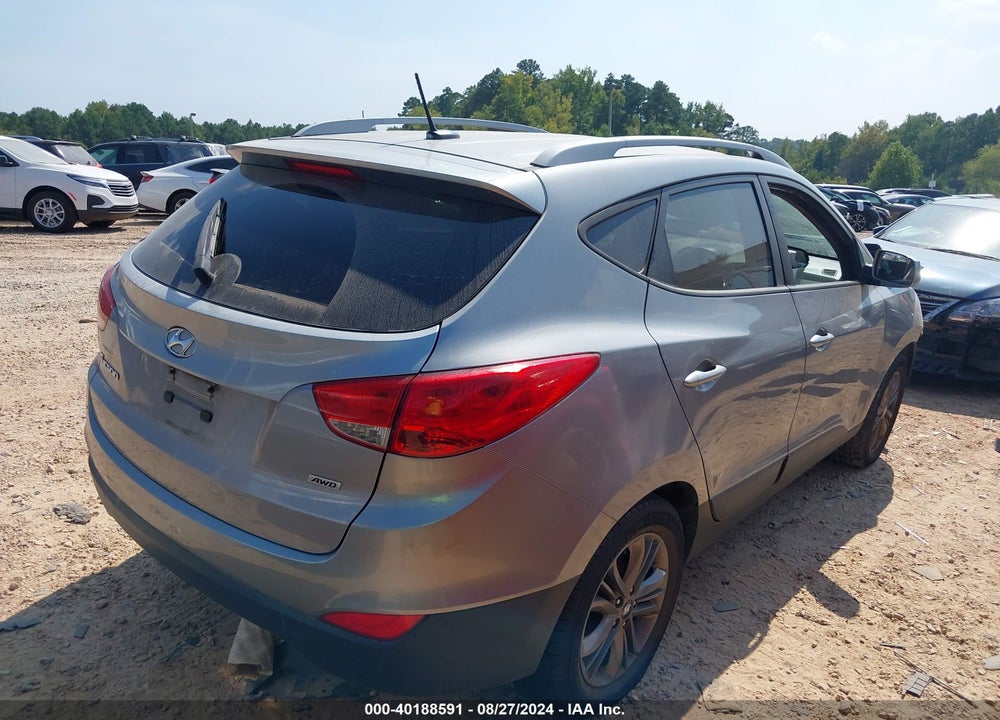 2015 HYUNDAI TUCSON SE VIN: KM8JUCAG8FU970116
