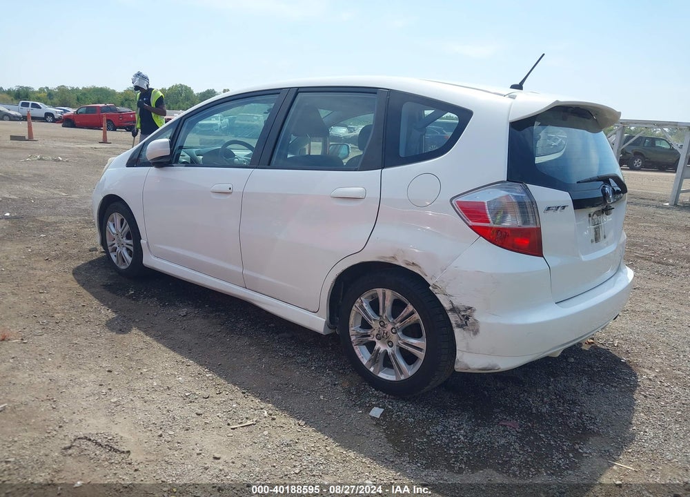 2010 HONDA FIT SPORT VIN: JHMGE8G44AS026189