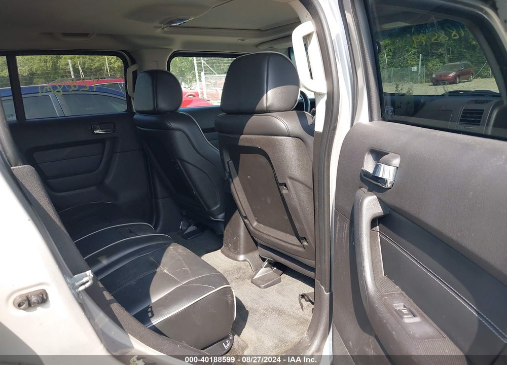 2007 HUMMER H3 SUV VIN: 5GTDN13E678176247