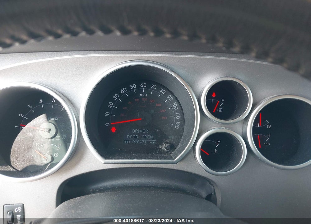 2010 TOYOTA SEQUOIA LIMITED 5.7L V8 VIN: 5TDJY5G13AS027278