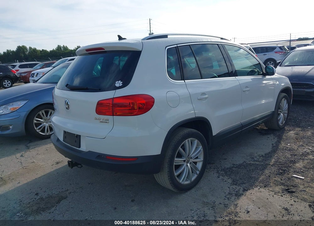 2012 VOLKSWAGEN TIGUAN SE VIN: WVGBV7AX5CW546689