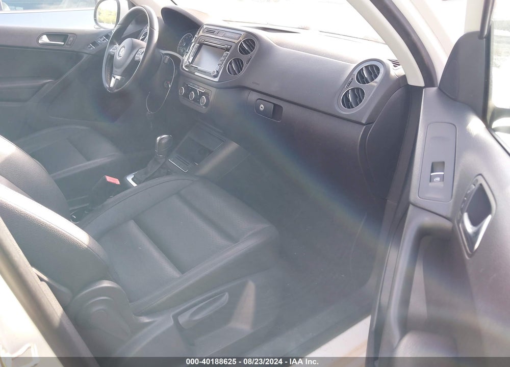 2012 VOLKSWAGEN TIGUAN SE VIN: WVGBV7AX5CW546689