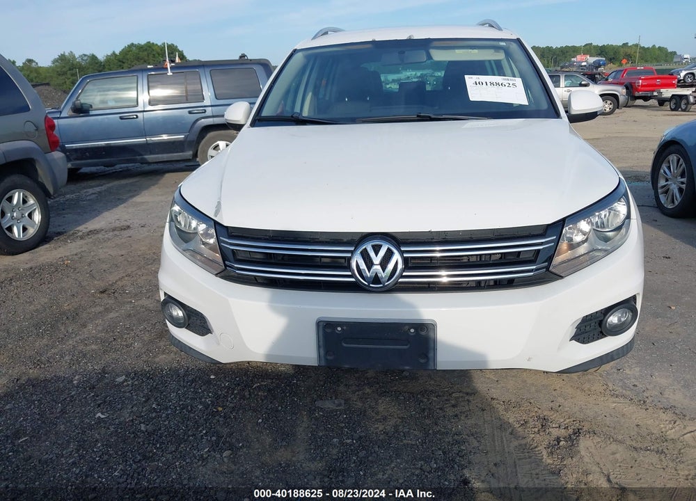 2012 VOLKSWAGEN TIGUAN SE VIN: WVGBV7AX5CW546689