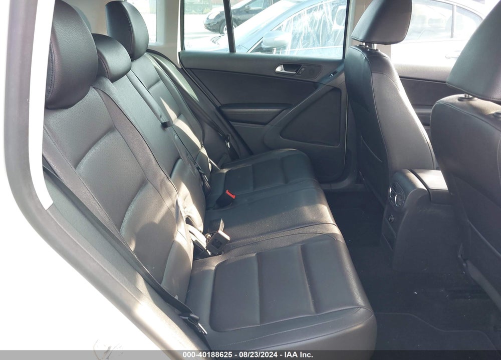 2012 VOLKSWAGEN TIGUAN SE VIN: WVGBV7AX5CW546689