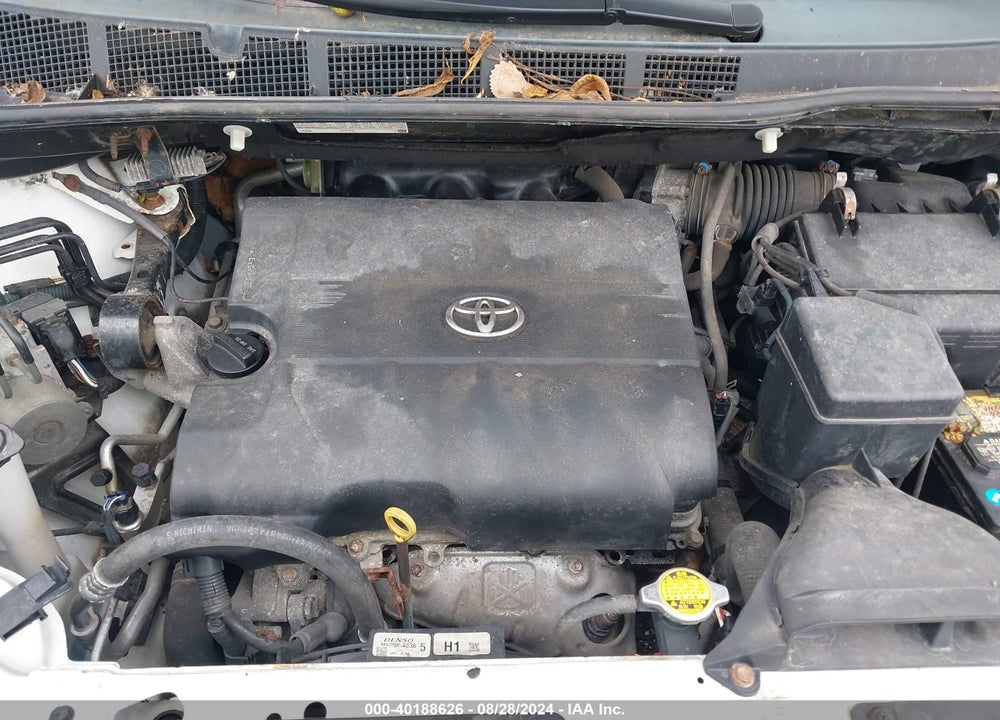 2013 TOYOTA SIENNA LE 7 PASSENGER VIN: 5TDJK3DCXDS051576