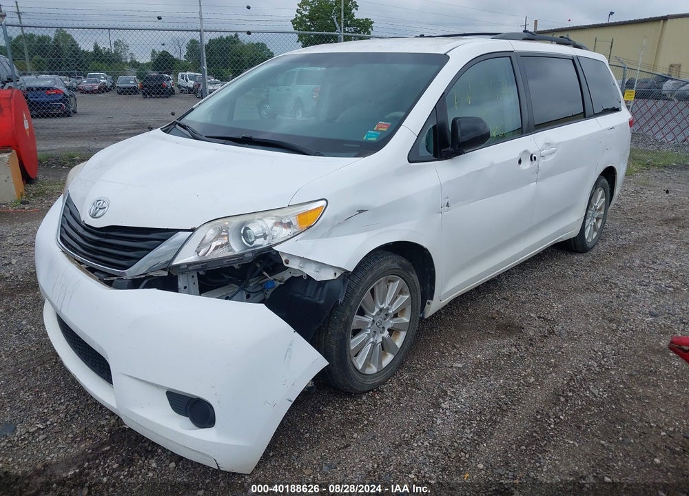 2013 TOYOTA SIENNA LE 7 PASSENGER VIN: 5TDJK3DCXDS051576