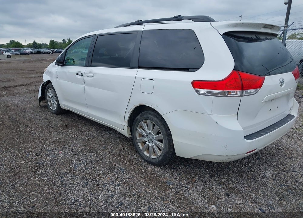 2013 TOYOTA SIENNA LE 7 PASSENGER VIN: 5TDJK3DCXDS051576