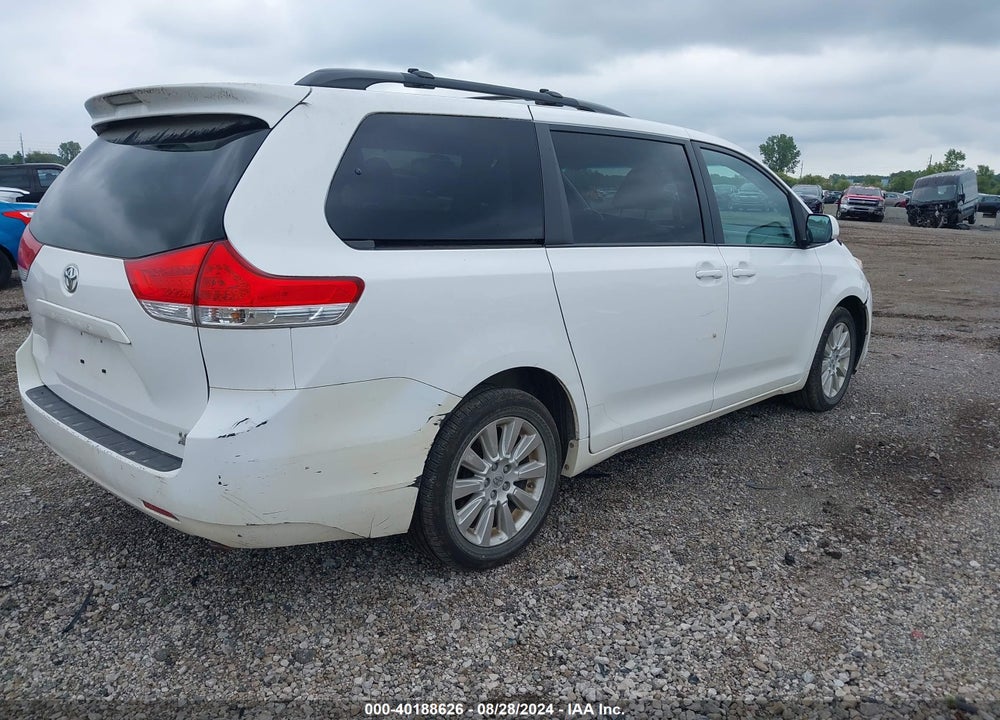 2013 TOYOTA SIENNA LE 7 PASSENGER VIN: 5TDJK3DCXDS051576
