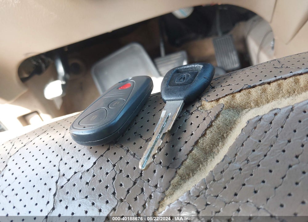 2005 ACURA MDX VIN: 2HNYD18275H550568