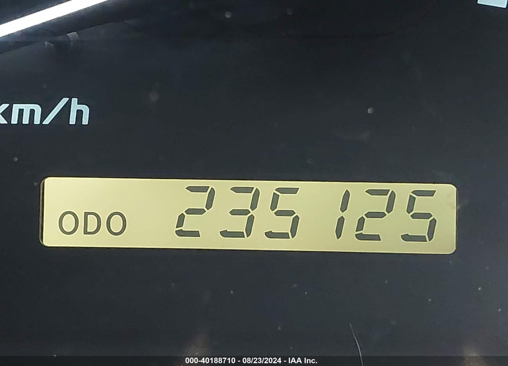 2000 LEXUS LX 470 VIN: JT6HT00W2Y0083366