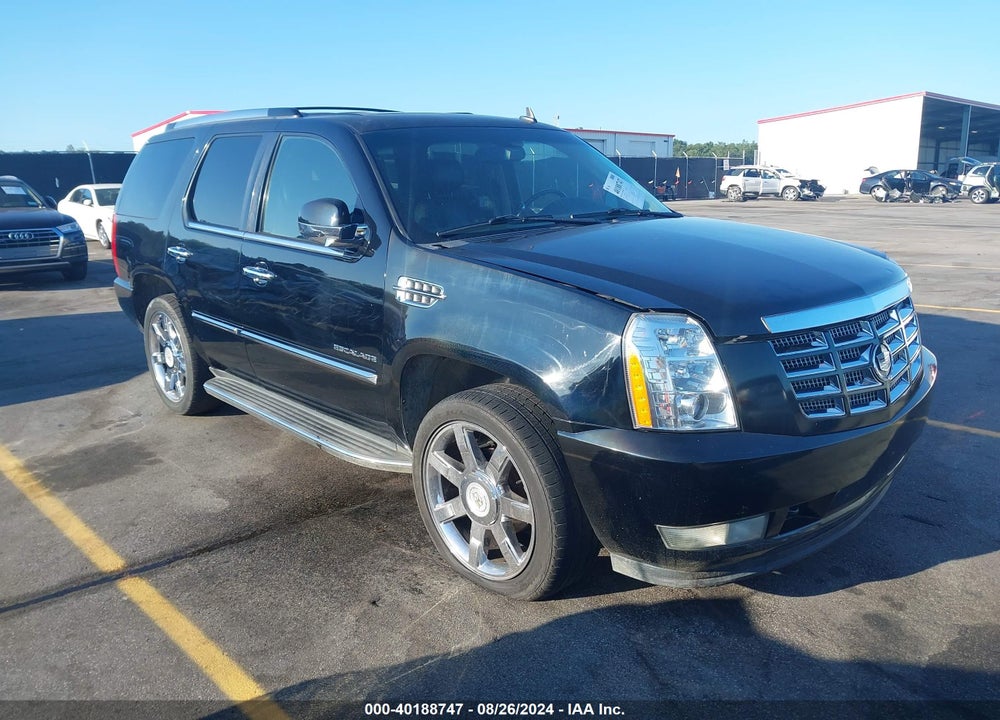 2011 CADILLAC ESCALADE LUXURY VIN: 1GYS4BEFXBR138739