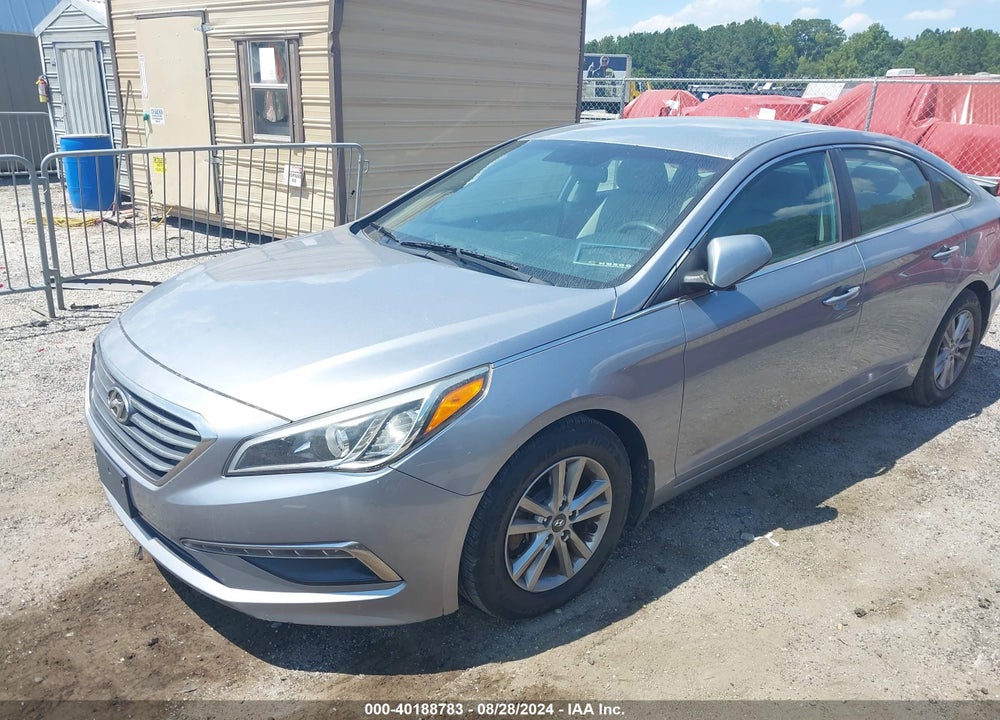 2015 HYUNDAI SONATA SE VIN: 5NPE24AF4FH216911