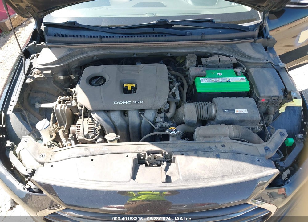 2017 HYUNDAI ELANTRA VIN: 5NPD84LF5HH063059