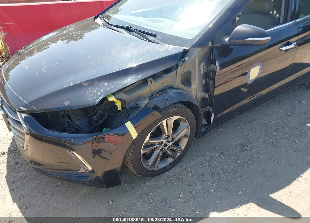 2017 HYUNDAI ELANTRA VIN: 5NPD84LF5HH063059