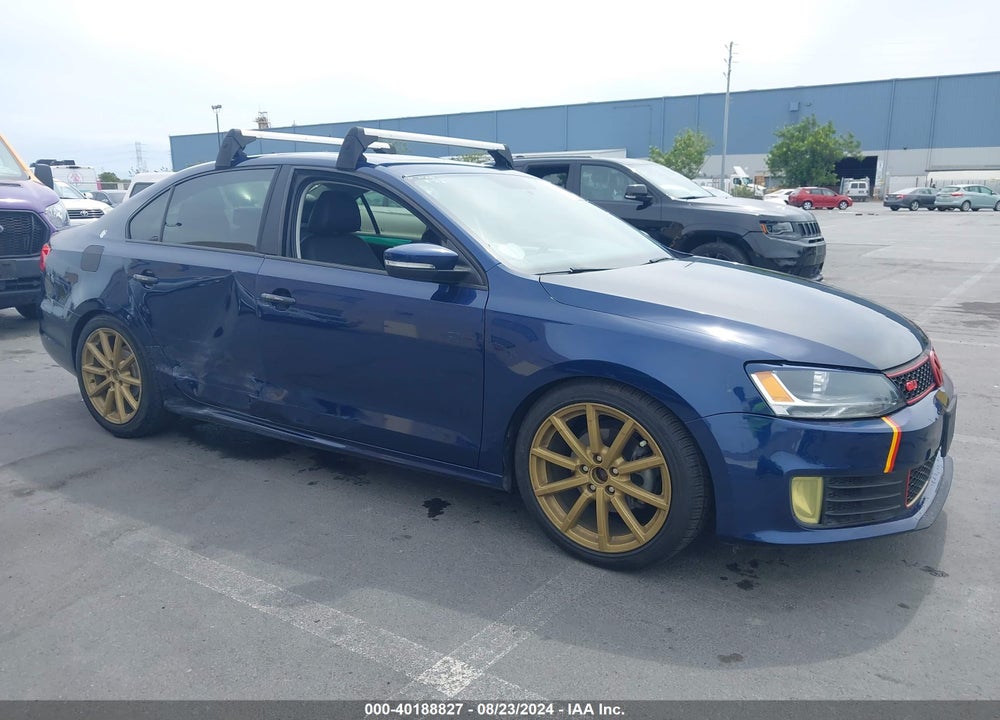 2012 VOLKSWAGEN JETTA 2.5L SE VIN: 3VWBP7AJ3CM318777