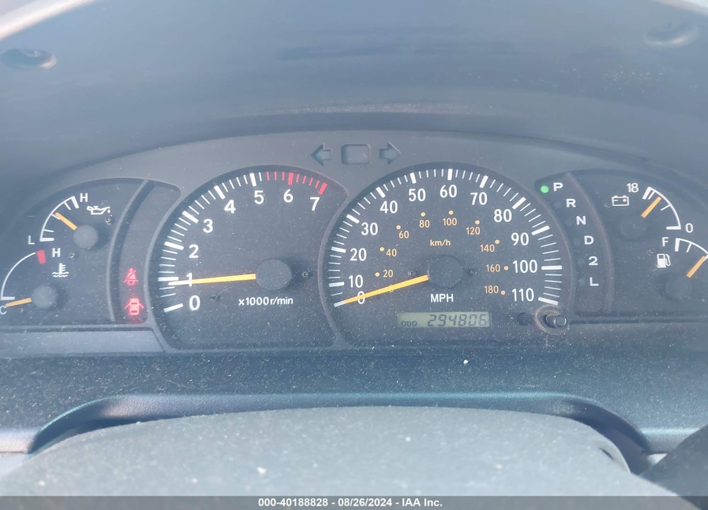 2001 TOYOTA TUNDRA LTD V8/SR5 V8 VIN: 5TBBT44131S128976