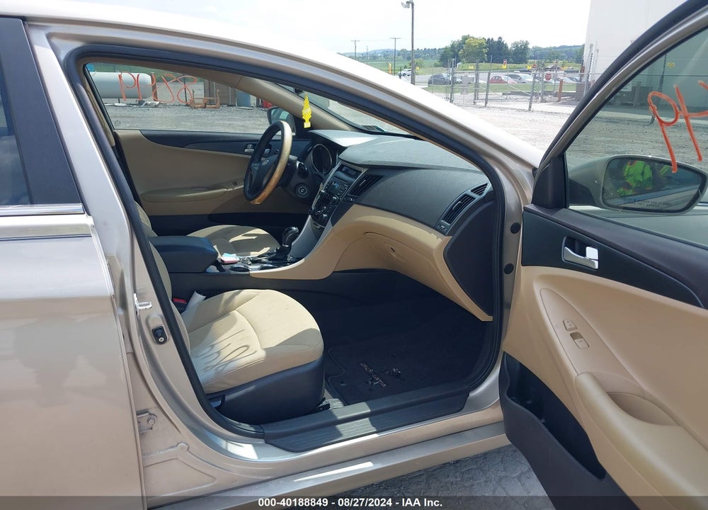 2011 HYUNDAI SONATA VIN: 5NPEB4AC6BH191137