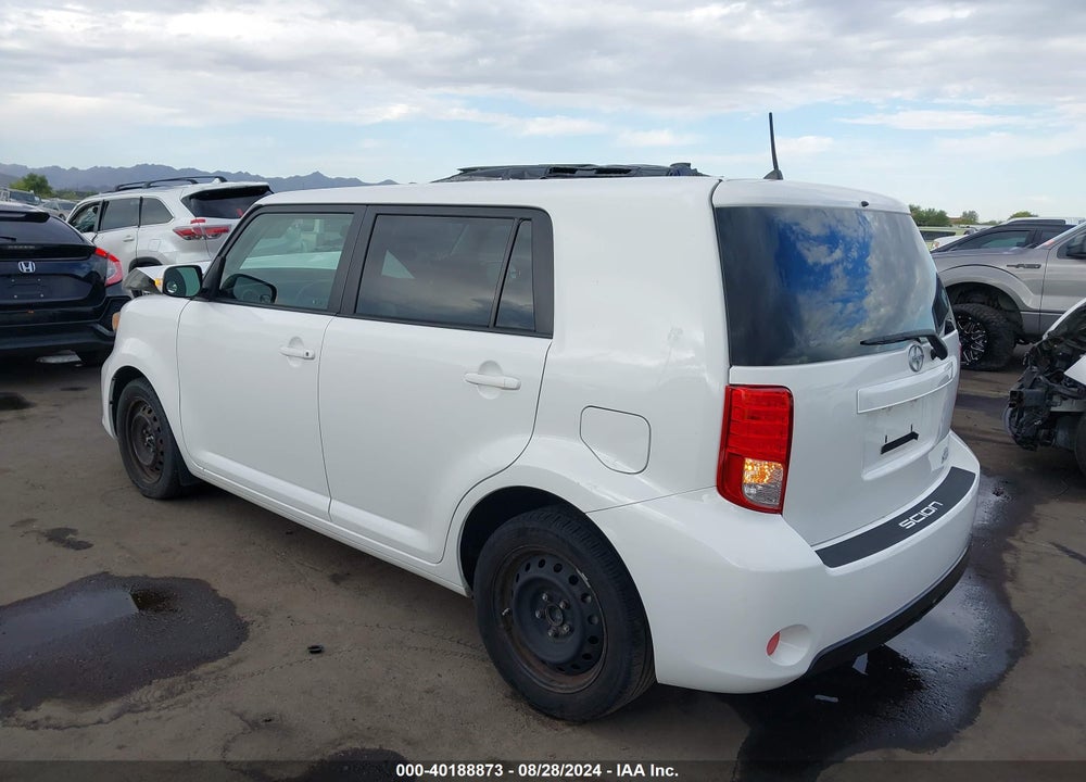 2015 SCION XB VIN: JTLZE4FE7FJ075630