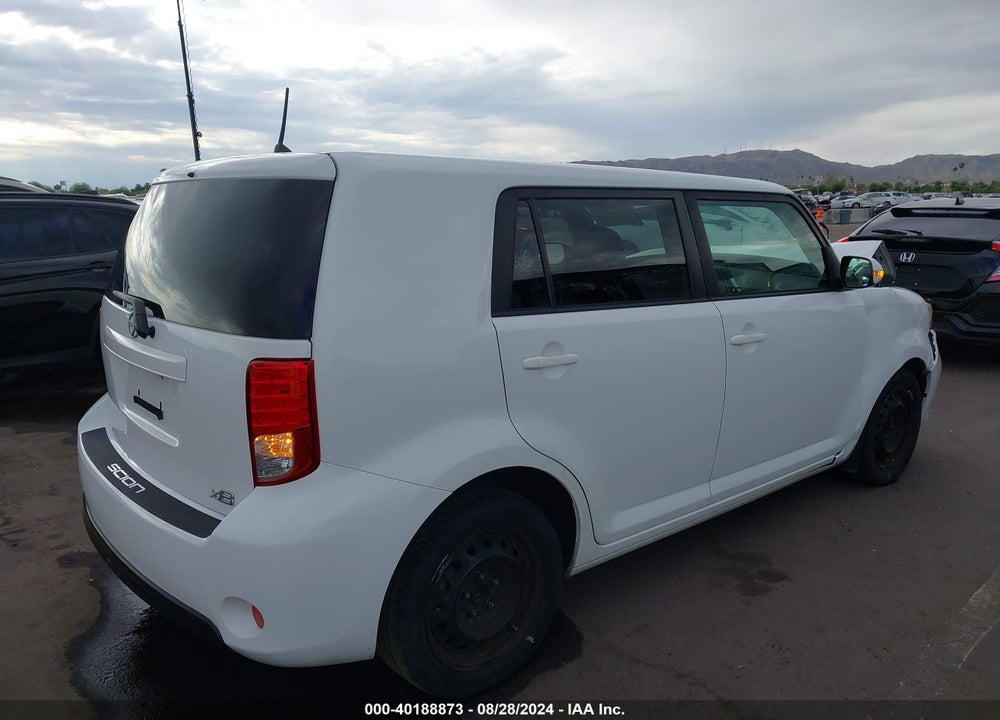 2015 SCION XB VIN: JTLZE4FE7FJ075630
