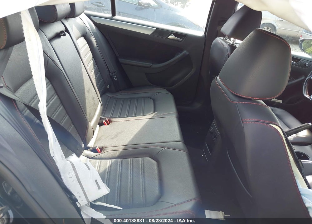 2014 VOLKSWAGEN JETTA GLI AUTOBAHN W/NAV VIN: 3VW5T7AJXEM388353