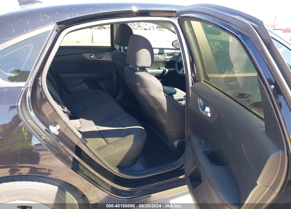 2021 KIA FORTE FE VIN: 3KPF24AD1ME301225