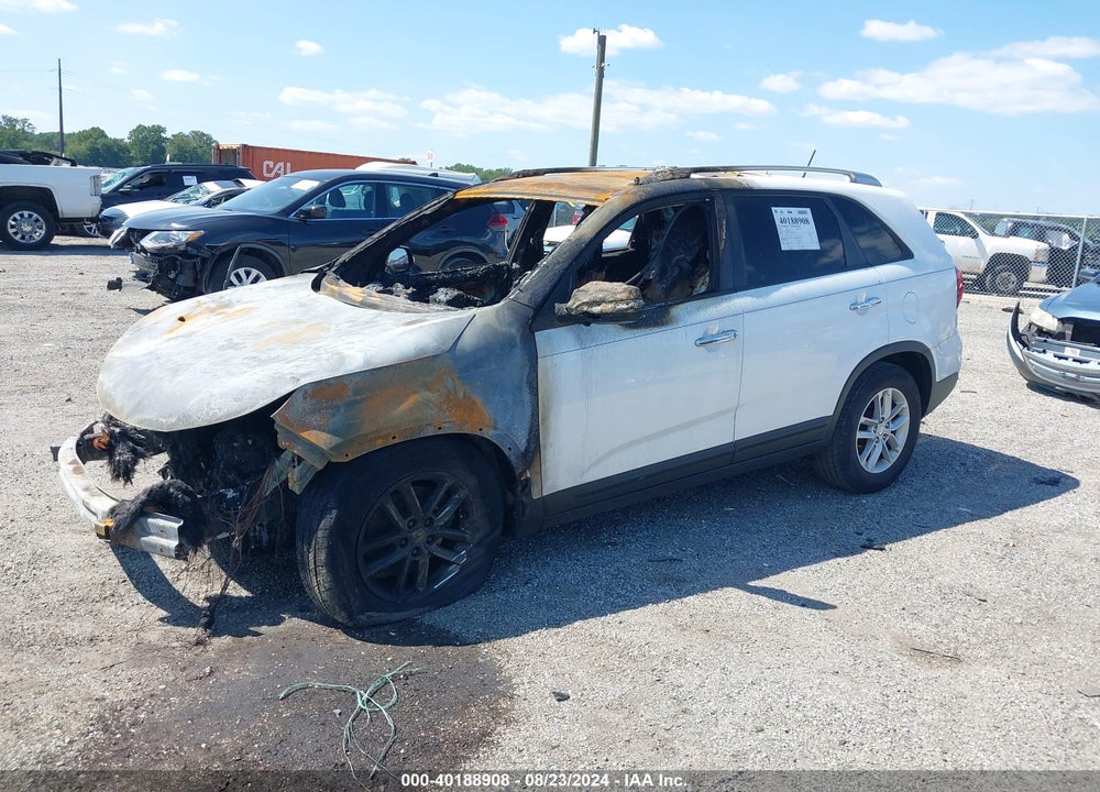 2015 KIA SORENTO LX VIN: 5XYKT3A69FG661906