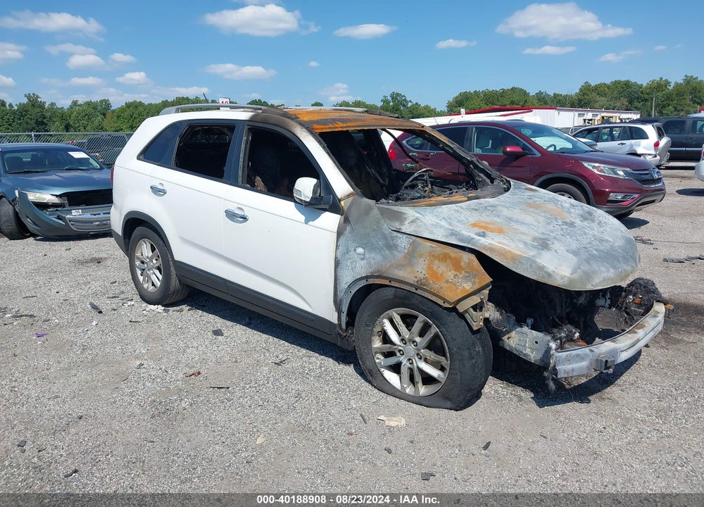 2015 KIA SORENTO LX VIN: 5XYKT3A69FG661906