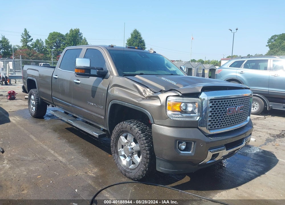2015 GMC SIERRA 3500HD DENALI VIN: 1GT424E83FF659763