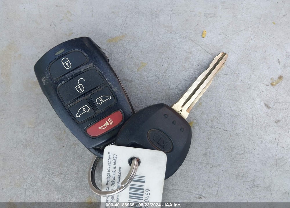 2014 KIA SEDONA LX VIN: KNDMG4C73E6538516