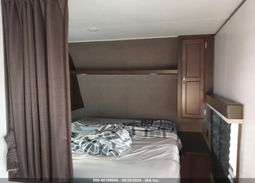 2018 JAYCO 264 BH JAY FLIGHT VIN: 1UJBJ0BN8J17V0952