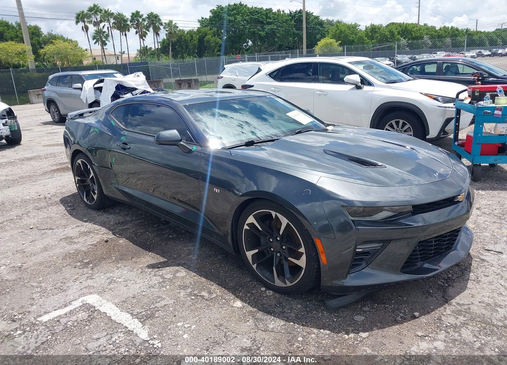 2018 CHEVROLET CAMARO 2SS VIN: 1G1FH1R75J0158689