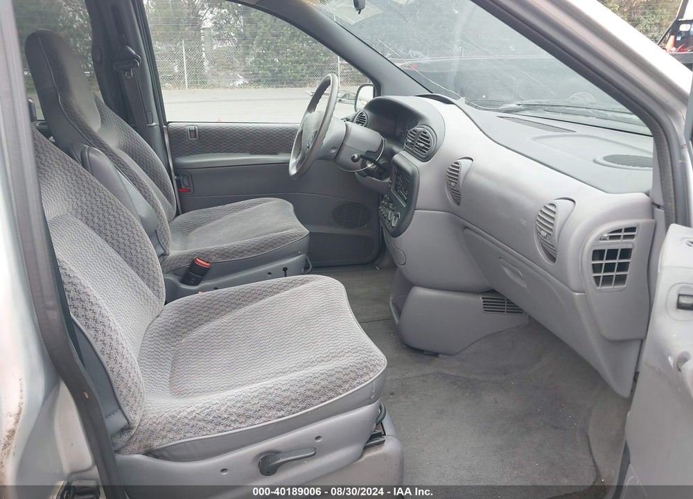 2000 DODGE GRAND CARAVAN SE VIN: 1B4GP44R9YB786498