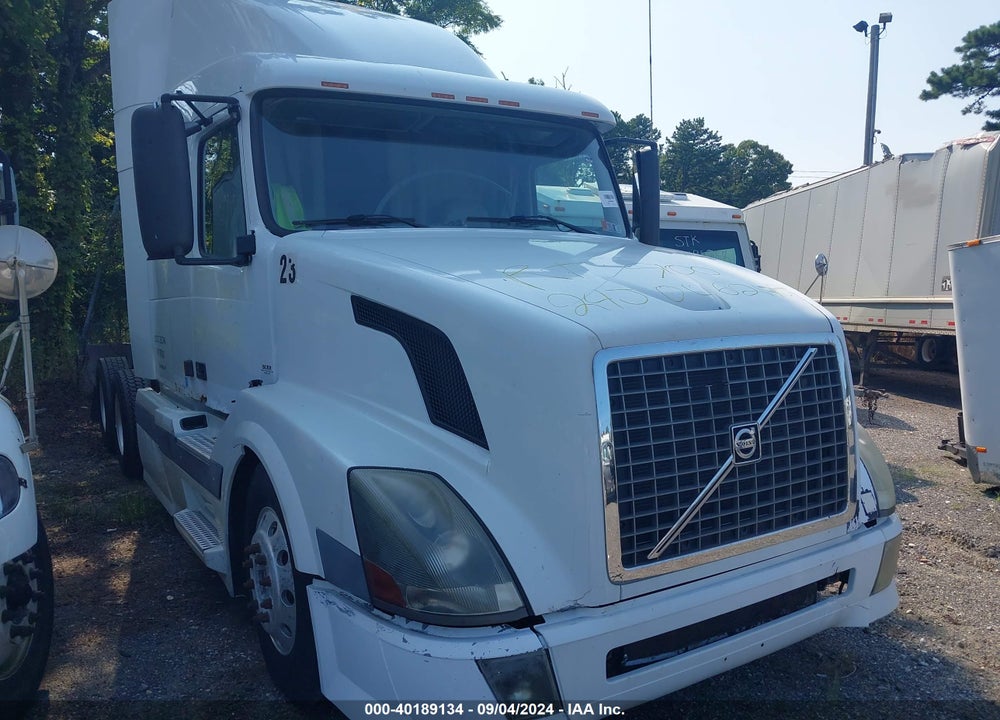 2005 VOLVO VN VNL VIN: 4V4NC9TJ15N383158
