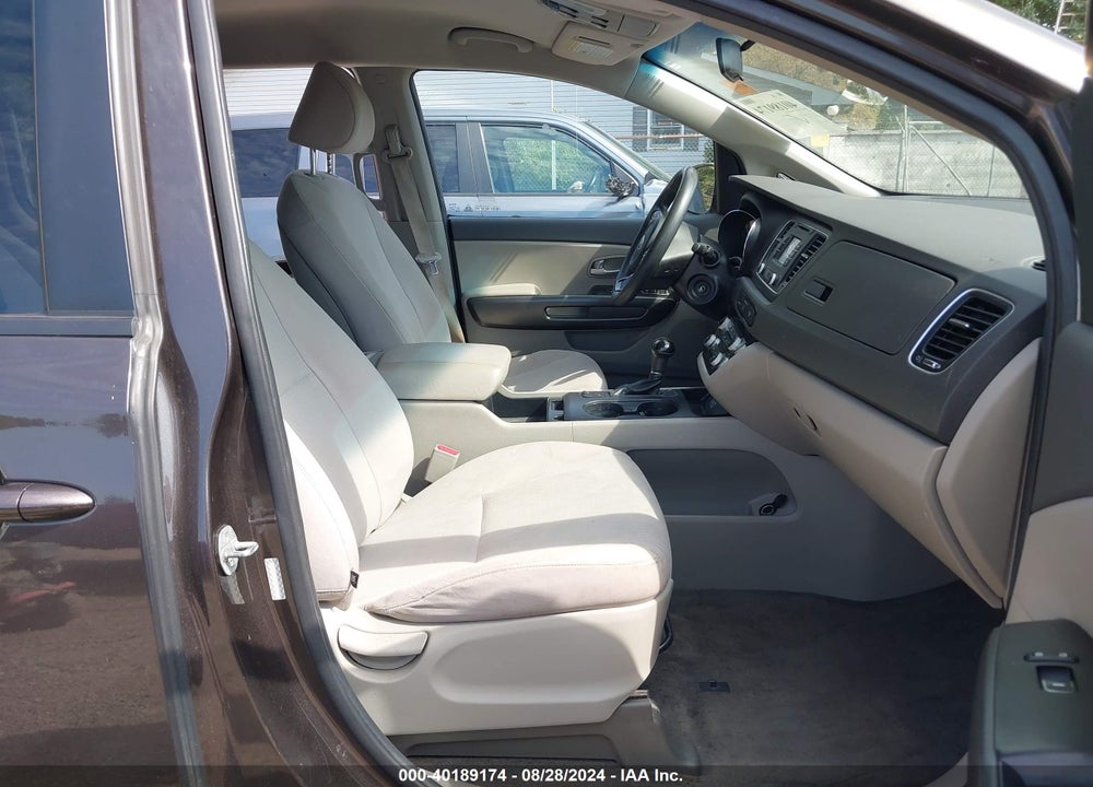2016 KIA SEDONA LX VIN: KNDMB5C19G6111022